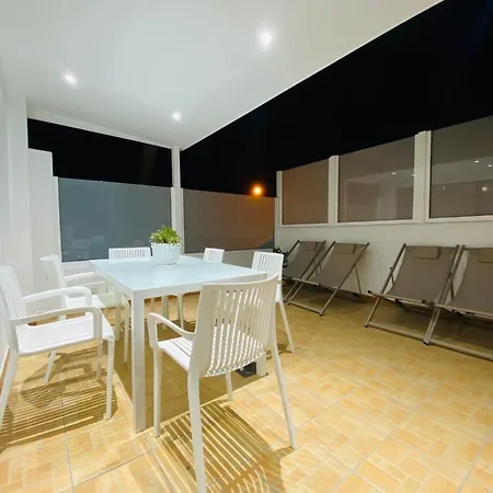 Puerto Del Carmen, Casa Chinijos * 푸에르토 델 카르멘