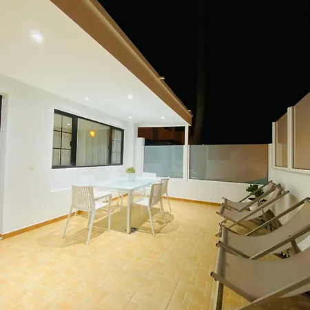 公寓 Puerto Del Carmen, Casa Chinijos 卡门港