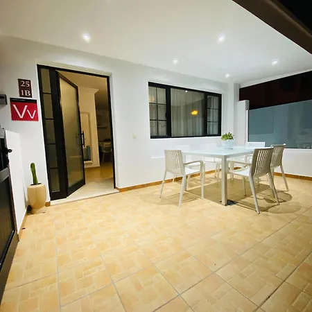 Puerto Del Carmen, Casa Chinijos 아파트 *